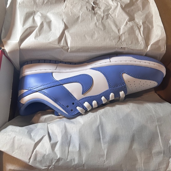 NEW Nike Dunk Low - Picture 2 of 3